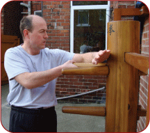 Wing Chun Kung Fu | sifu Alan & wooden dummy